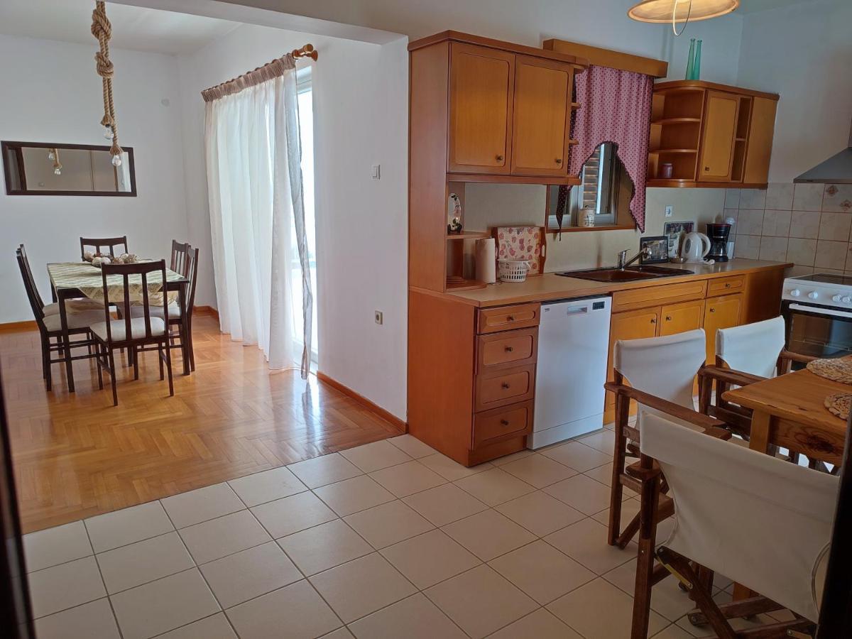 Thea Court Clio & Erato Apartments PalaiónTsiflíkion Εξωτερικό φωτογραφία